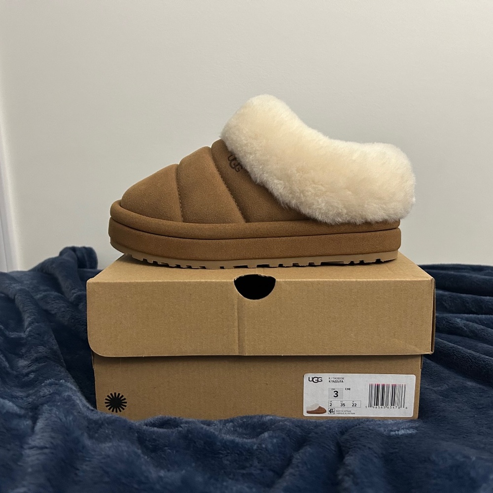 New UGGs in box size 3